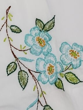 Hand Embroidered 2 Standard Vintage Pillowcases Floral Flowers *Read* BRIDGERTON